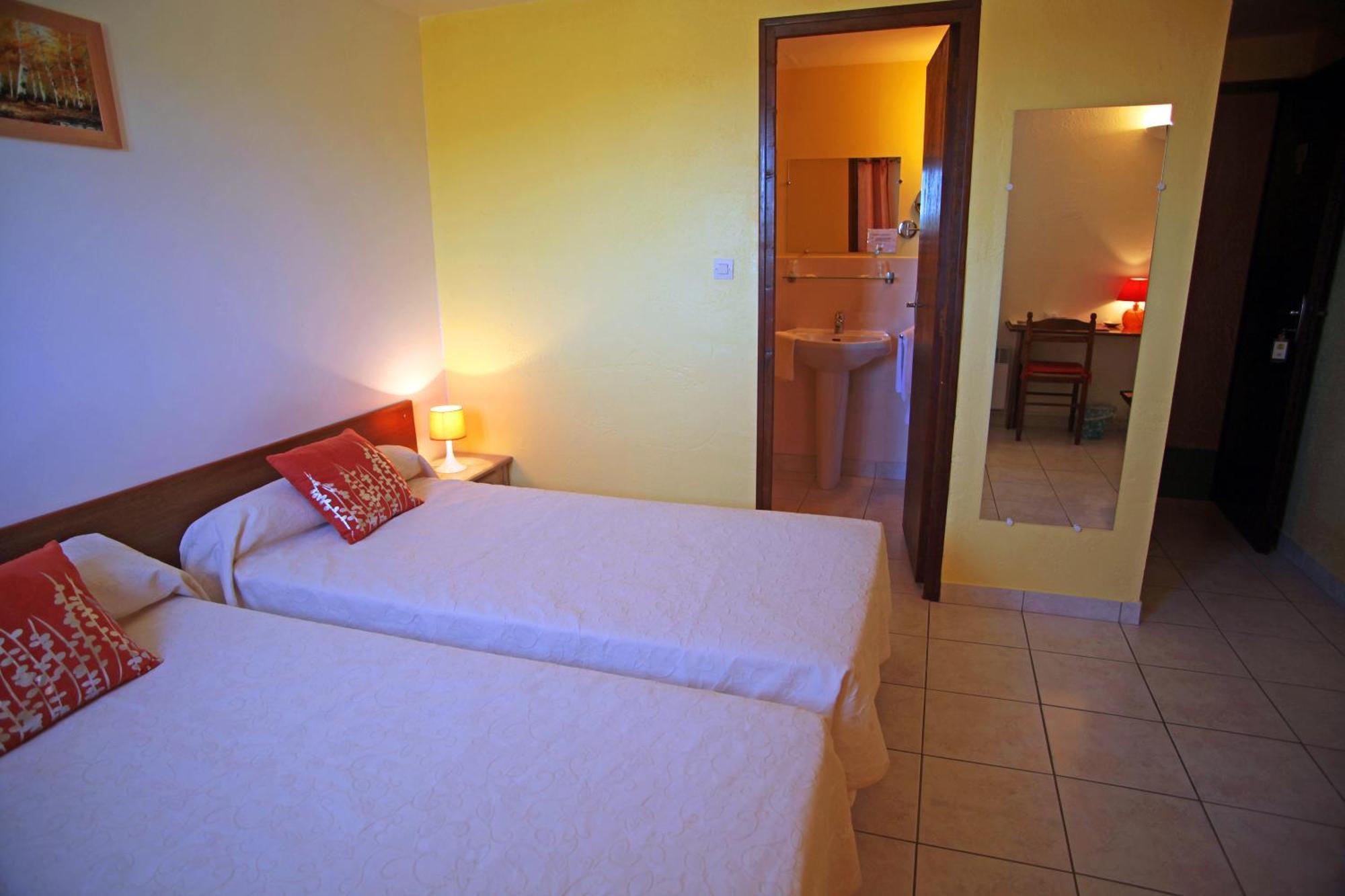 Logis Hotel Le Pressoir Saint-Chinian Zewnętrze zdjęcie